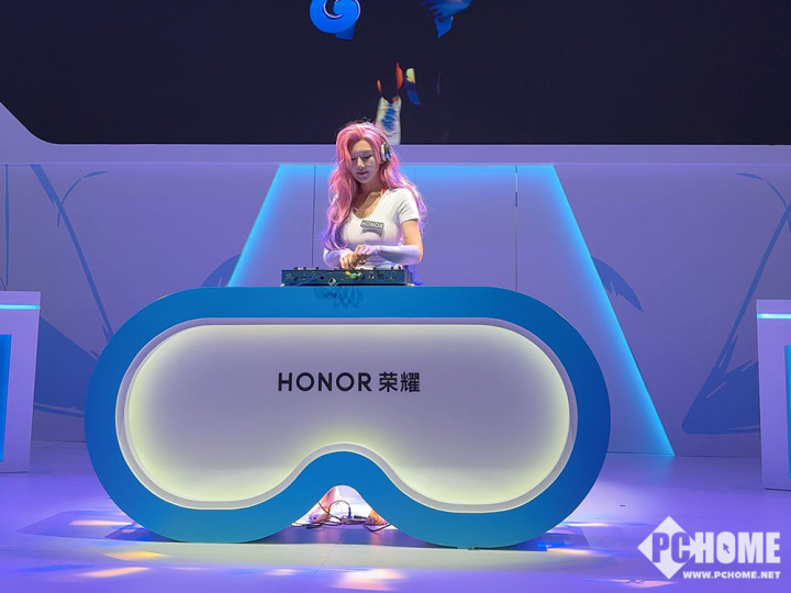 ChinaJoy 2025：荣耀手机场景化体验核心科技(图2)